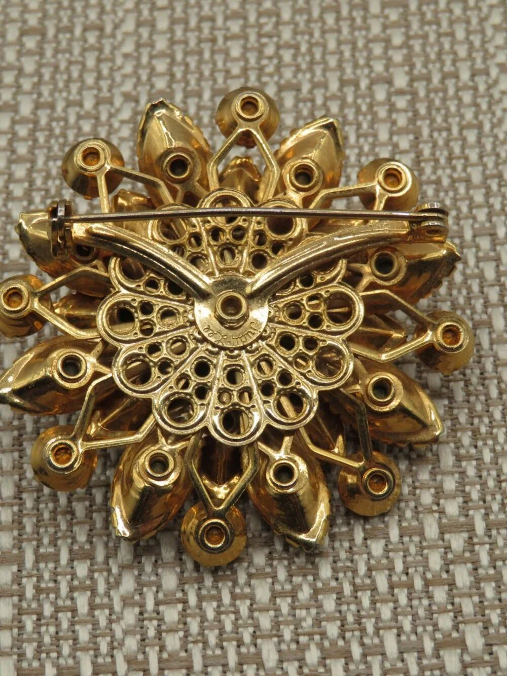 Vintage Judy Lee Amber Brown Rhinestone Floral Brooch